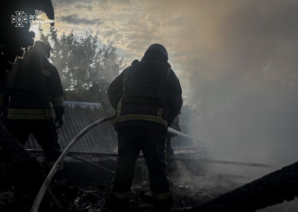 Рятувальники Сумщини оприлюднили наслідки ворожих атак по Шосткинській громаді + Відео