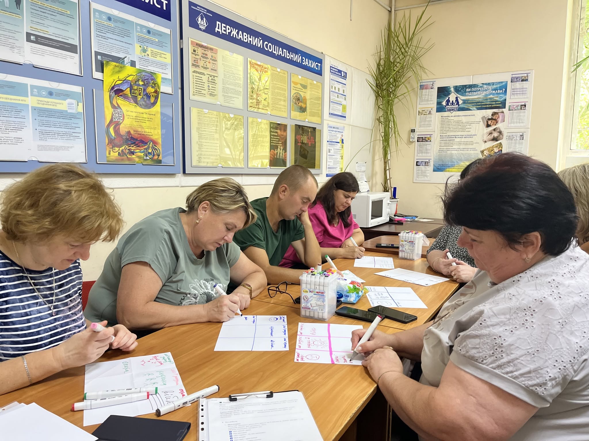 Психологічна підтримка під час війни: у Шостці відбулася зустріч із відновлення внутрішніх ресурсів + Фото