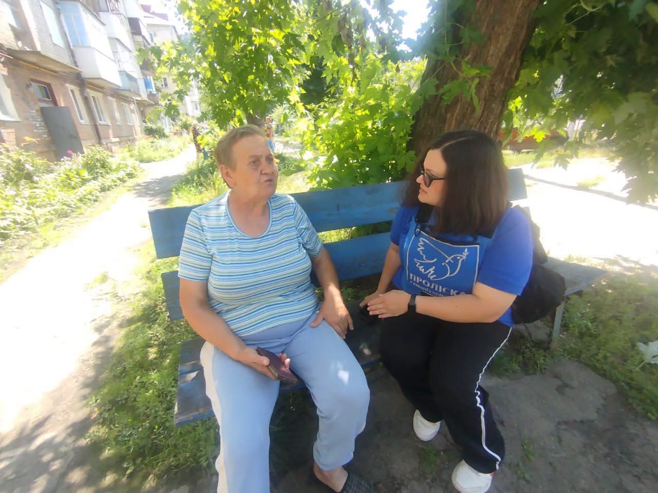 Після атаки дронів жителі Шостки отримали допомогу від гуманітарної місії «Проліска»