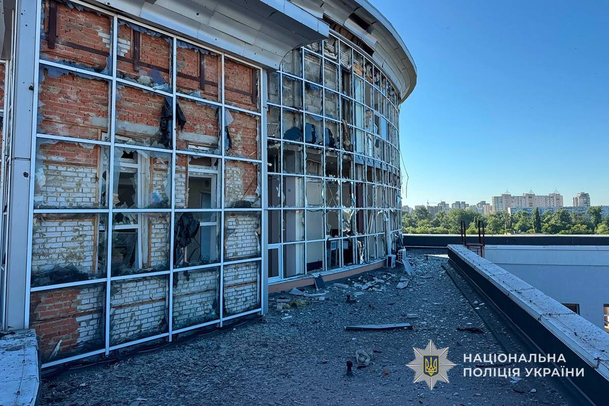 Внаслідок ворожих атак у Шосткинській громаді пошкоджено житловий будинок