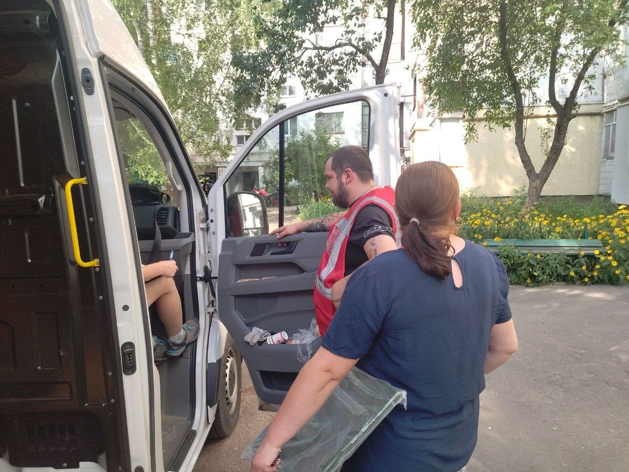 Шосткинцям надали матеріали для швидкого ремонту житла, пошкодженого російським агресором + Фото