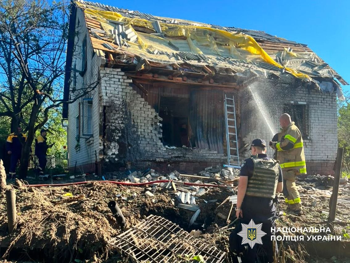 Росіяни атакували АЗС на Новгород-Сіверщині: постраждала працівниця станції