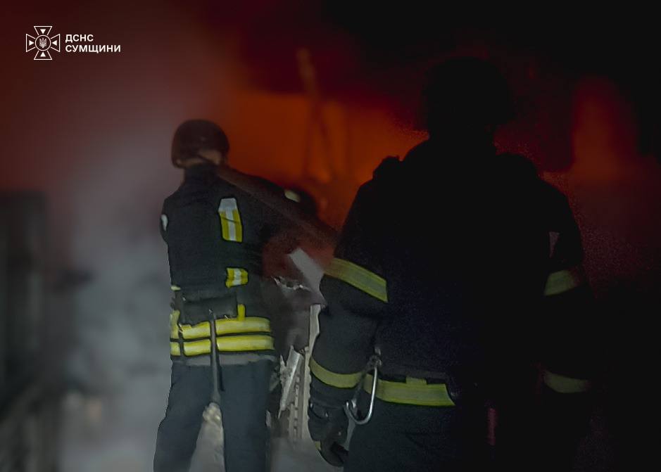 Вночі російські війська атакували три громади Сумщини: виникли пожежі + Фото