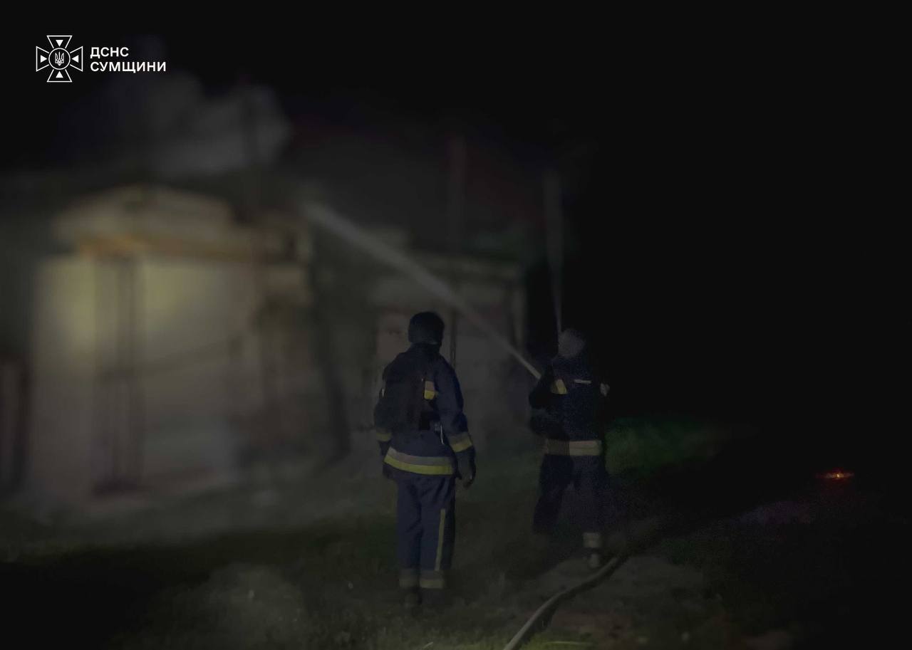 Вночі російські війська атакували три громади Сумщини: виникли пожежі + Фото