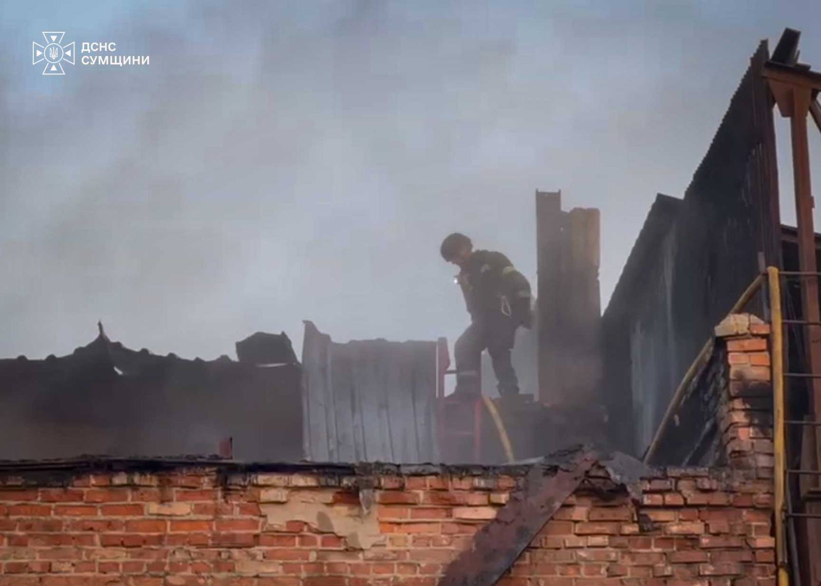 Вночі ворог наніс удари по Конотопській громаді, поранено дівчинку