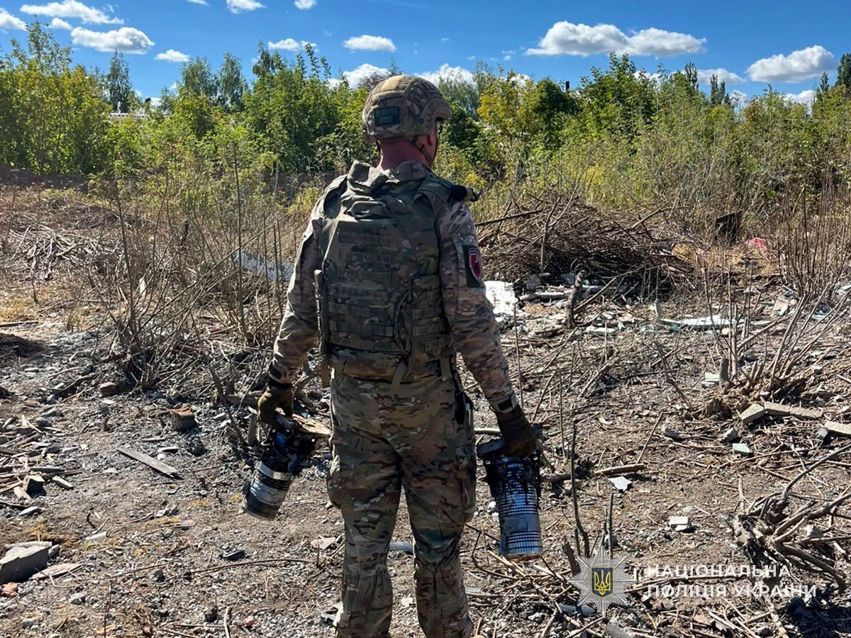 Вибухотехніки поліції Сумщини знешкодили бойову частину російського реактивного БпЛА